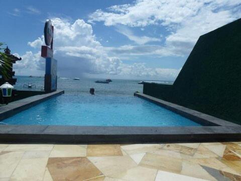 Lembongan Made Inn Extérieur photo